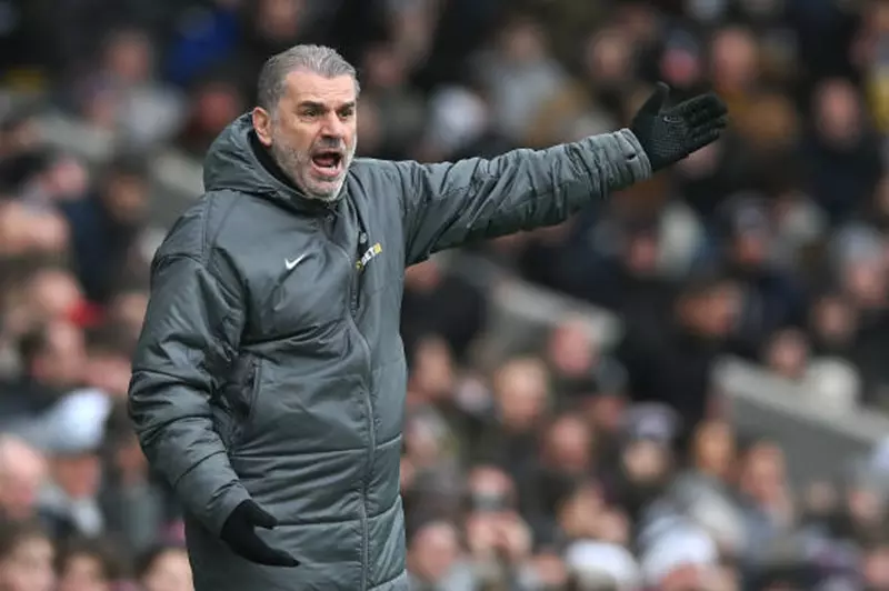 بوستيكوجلو: التحدي مستمر مع توتنهام وفهمي العميق لأهمية الدوري الأوروبي للنادي