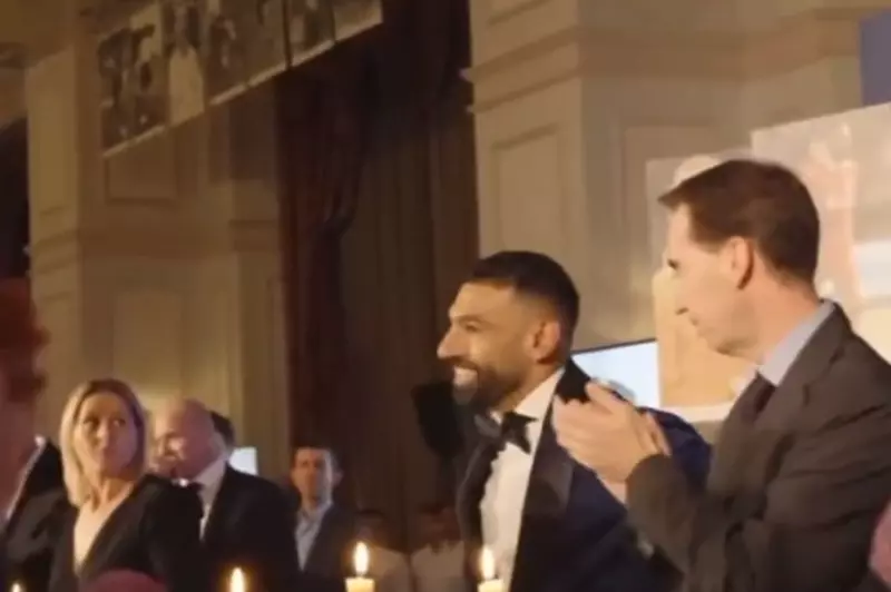 حفل جوائز رابطة الكتاب في إنجلترا: لمسة خاصة بحضور صلاح