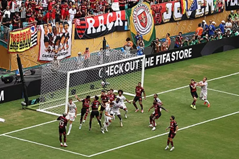 بولجار يبرز: التأثير اللافت للأهداف العكسية في مواجهة فلامنجو وبايرن ميونخ