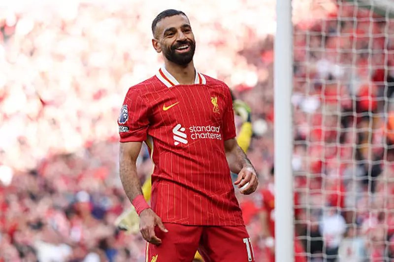 صلاح ونيوكاسل: صراع الأبطال في بريميرليج وأرقام لا تُنسى